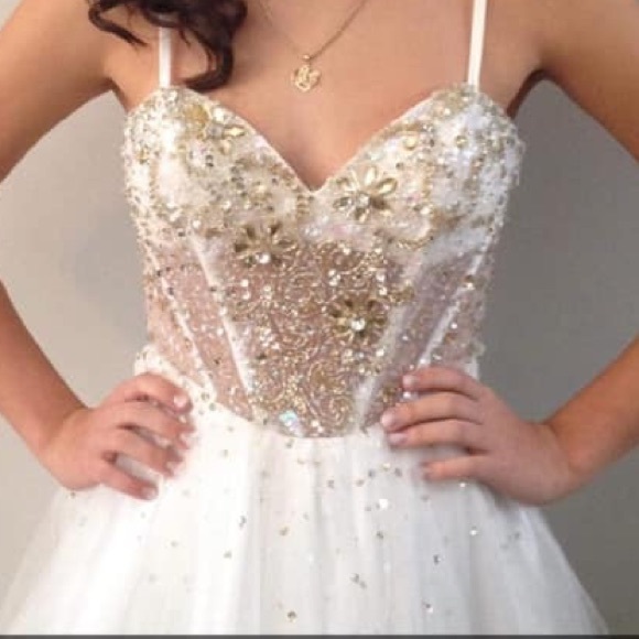 Homecoming/ Mid winter dress - Picture 1 of 2